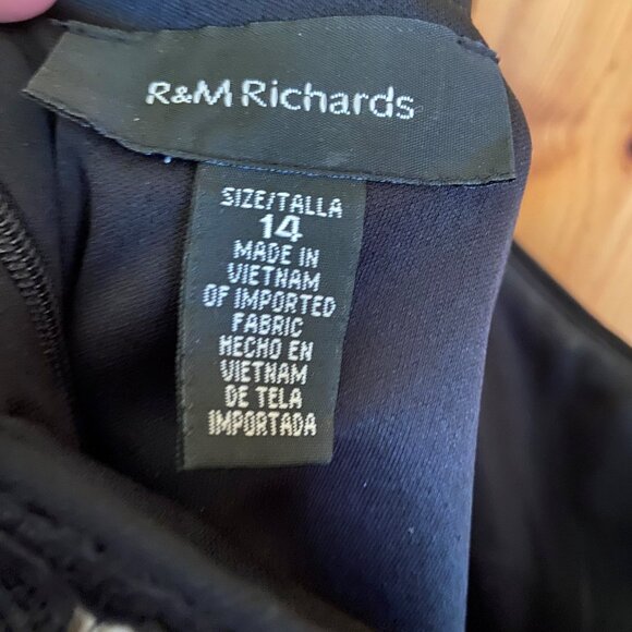 R & M Richards Black Lace Dress, Size 14 - Picture 6 of 6